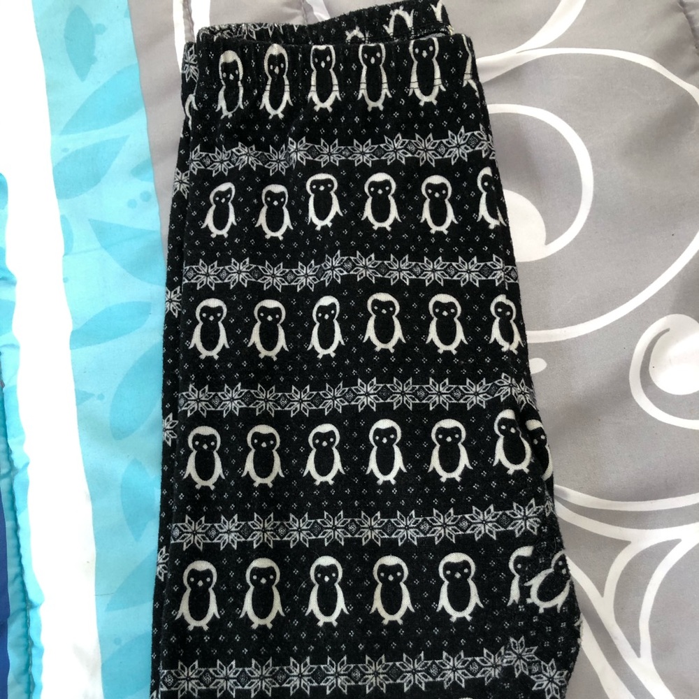 Penguin leggings